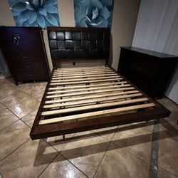 King/Queen bedroom set