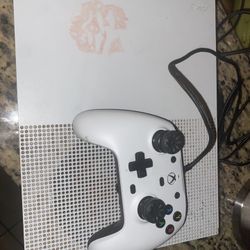 Xbox One S (with Controller)