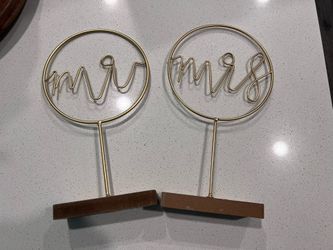 Mr and Mrs Wedding Signs 