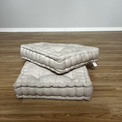 Neutral Tufted Floor Pillows (Set of 2) – Modern Cozy Vibe