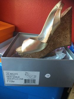 Brand new wedges Jessica Simpson size 7
