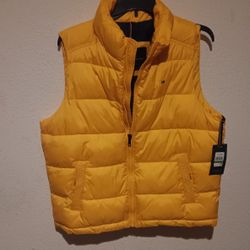 Tommy Hilfiger Vest 🦺 (New) 