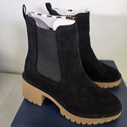Women's Crispin Chelsea Black Boots - NEW Universal Thread 6.5 Women's