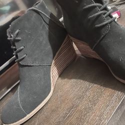 TOMS Hyde Black Suede Wedge Boot