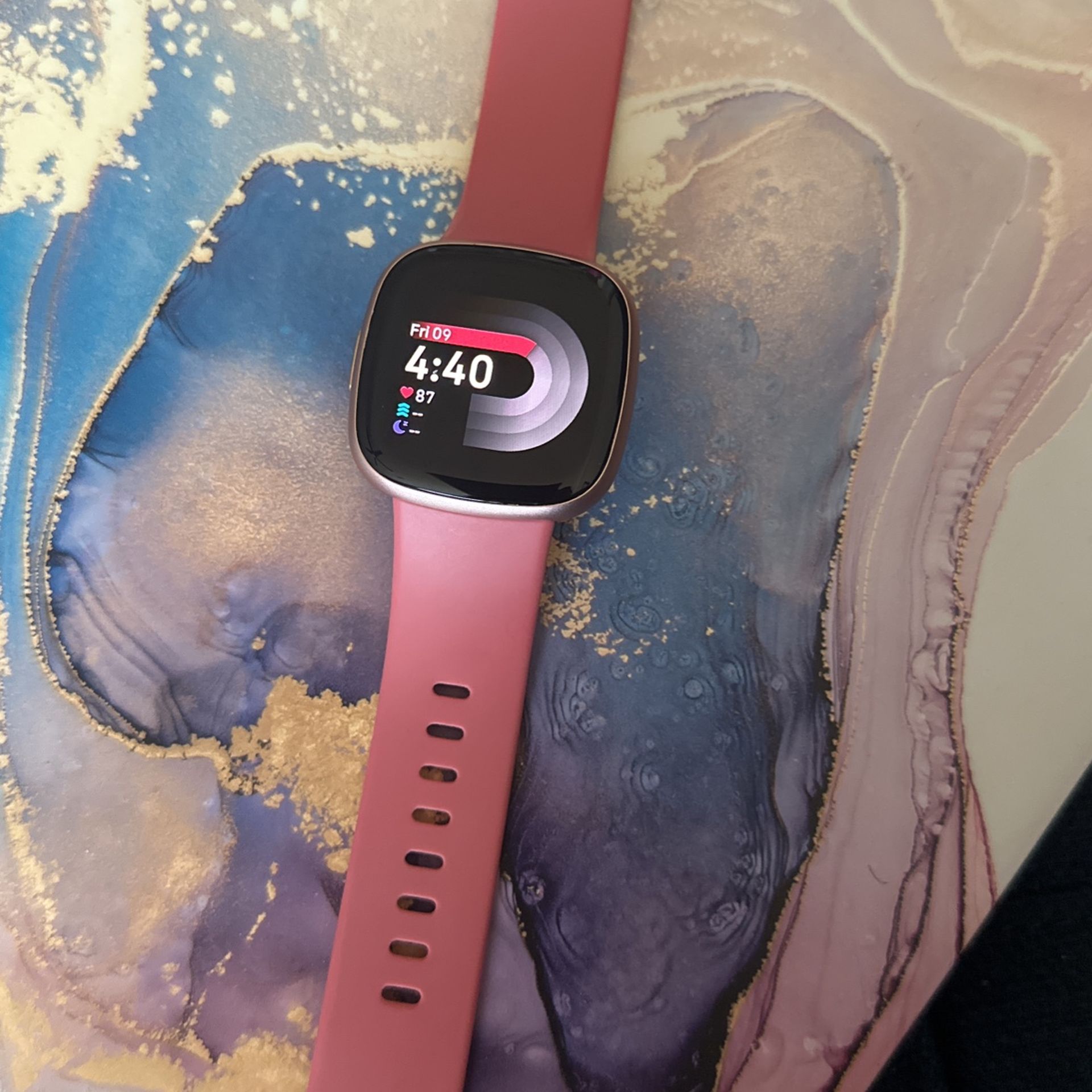 Fitbit Versa 4