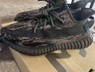 Yeezy Boost 350 v2