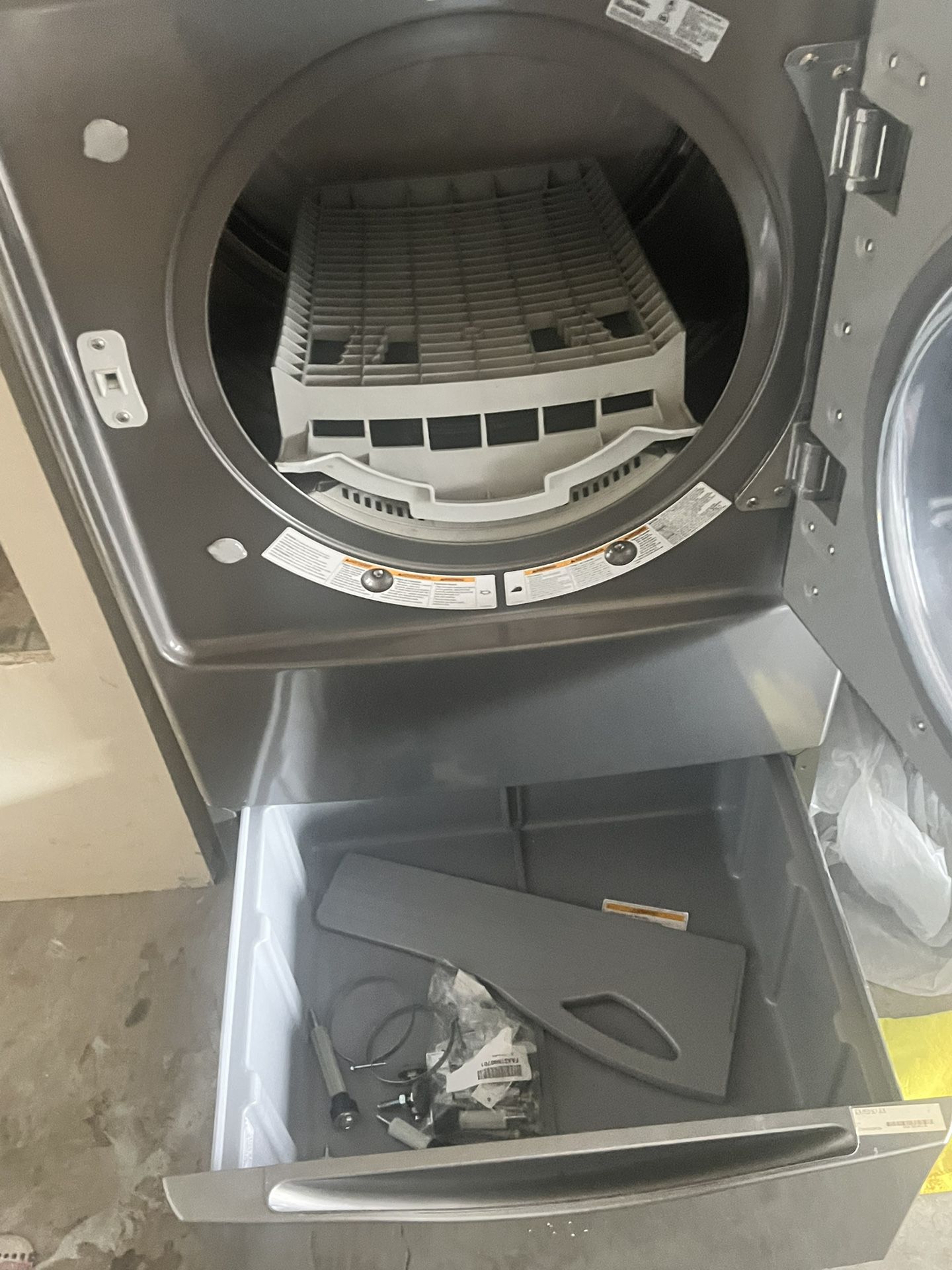 Gas Dryer With Stand