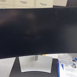 Curved Monitor