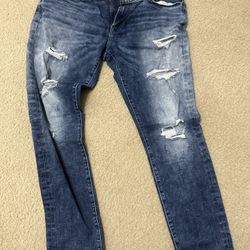 AMERICAN EAGLE BLUE JEANS 