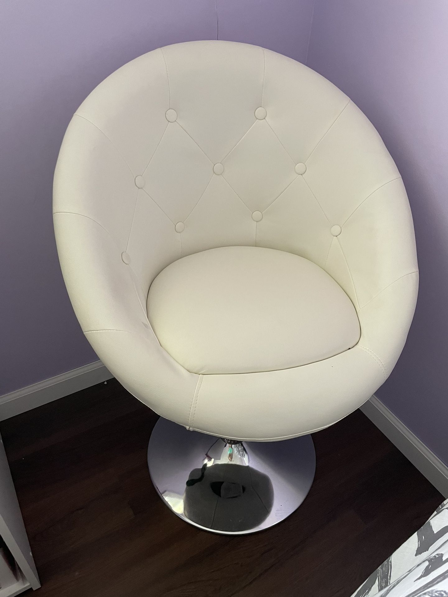 Roundhill Furniture Noas Contemporary Round Tufted Back Tilt Swivel Accent Chair, White