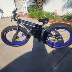 SANDORS. E-BIKE  NEW  TIRES  GREAT  BIKE 