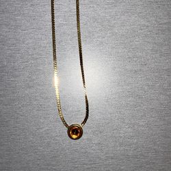 Avon Gold Tone Necklace 