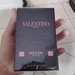Valentino Born In Roma Intense 