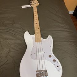Squier Sonic Bronco Bass 