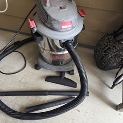 Shop Vac Wet/Dry Vacuum 6-Gallon  Stainless Steel