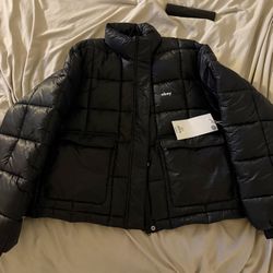 Obey puffer jacket(women) 