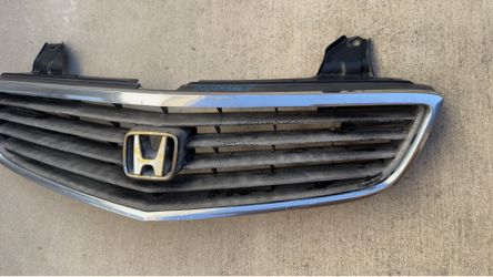 1999–2001 Honda Odyssey Front Grille Assembly OEM - US Auto