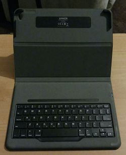 New Folio Keyboard Case for iPad and iPad2