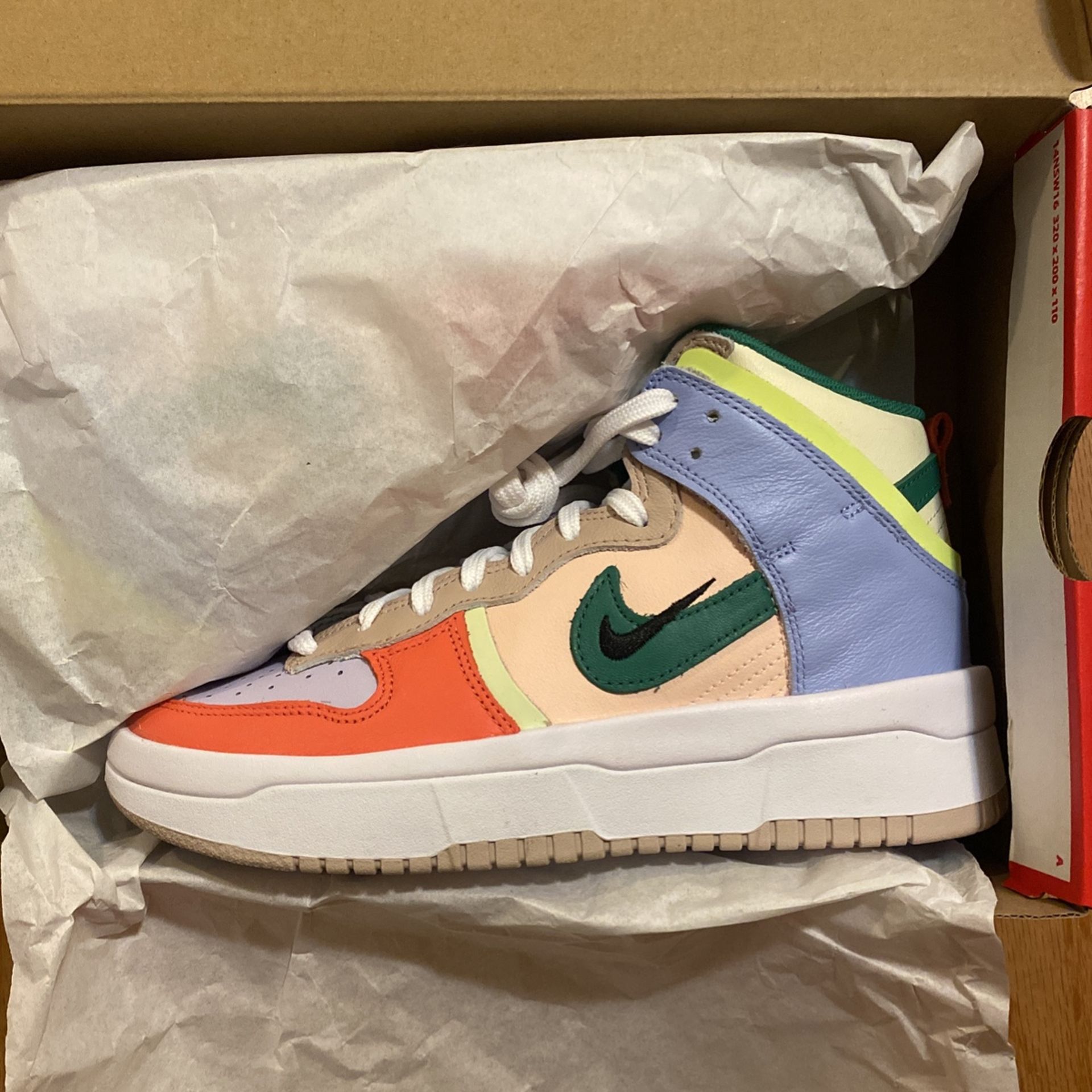 Wmns Nike Dunk High Up