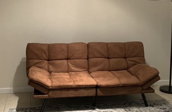 Sofa- Futton 