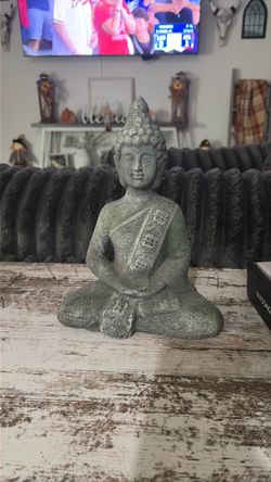 Sculpture buda