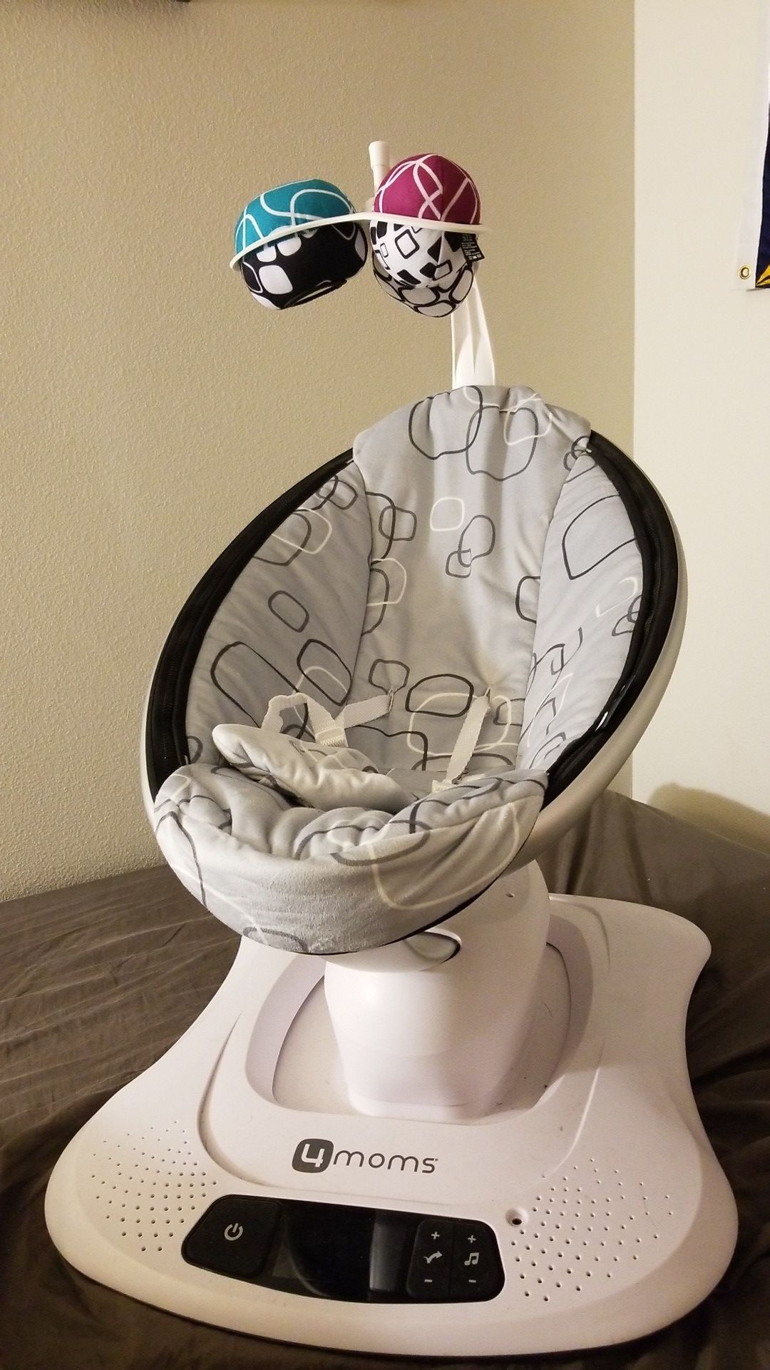 4Moms MamaRoo 4 Bluetooth-Enabled High-Tech Baby Swing