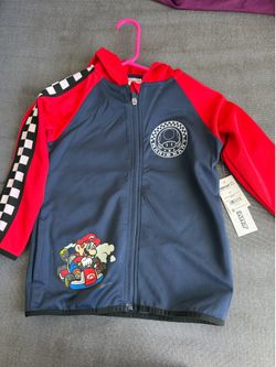 New Súper Mario active sweater size 6/7