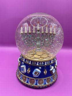 Hanukkah Musical Snow Globe Menorah Dreidel Gelt Music Box Judaica