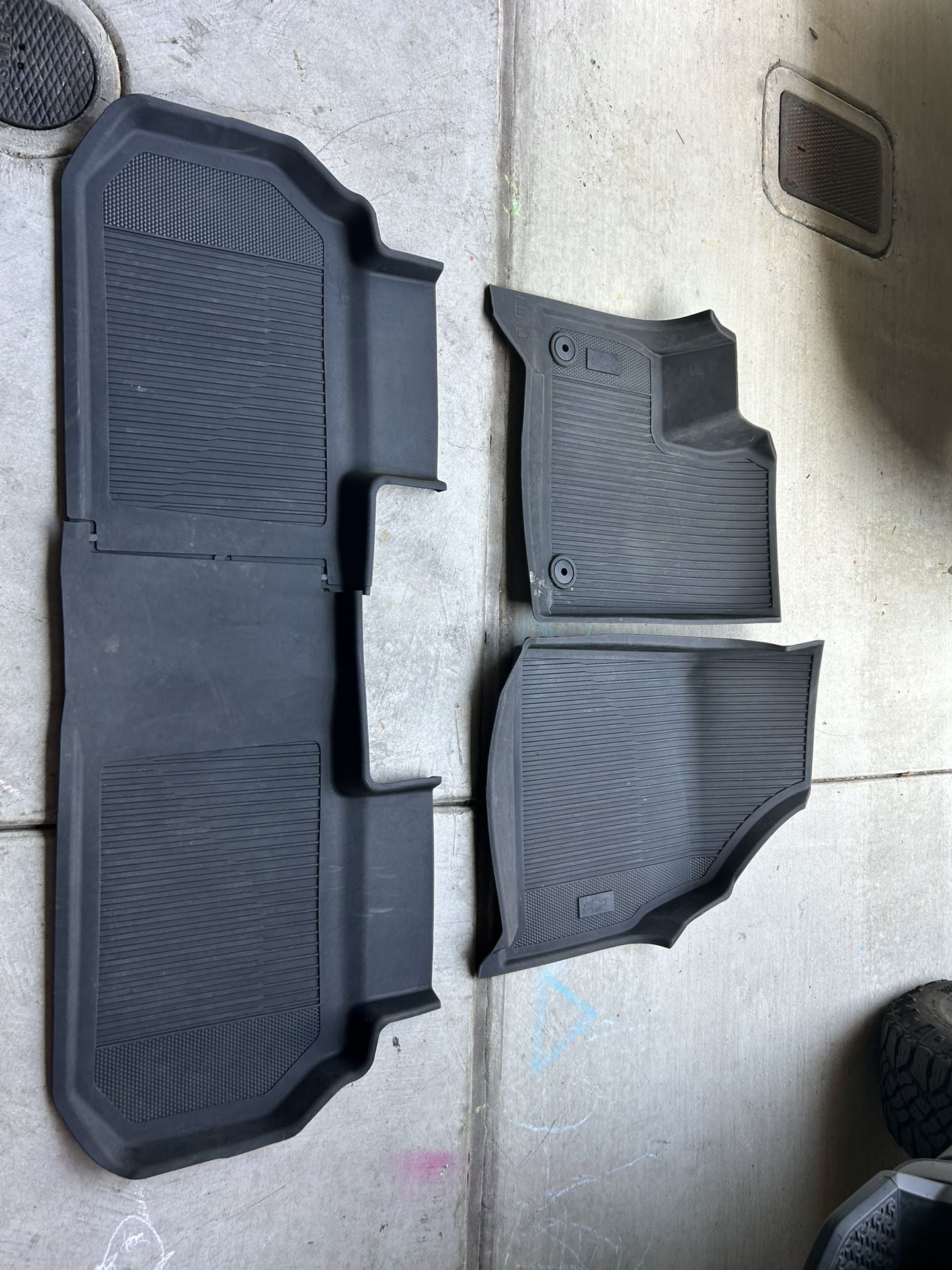 2024 Chevy Traverse Premium Flood Mats