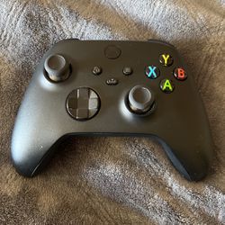 Xbox One Controller W/ Trigger Locks