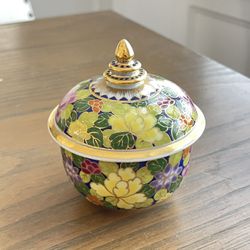 Thai Benjarong Porcelain Ginger Jar Hand Painted Green Floral Design Gold Trim