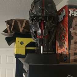 Dishonored 2 Collectors Edition Corvo Mask With Stand No Box