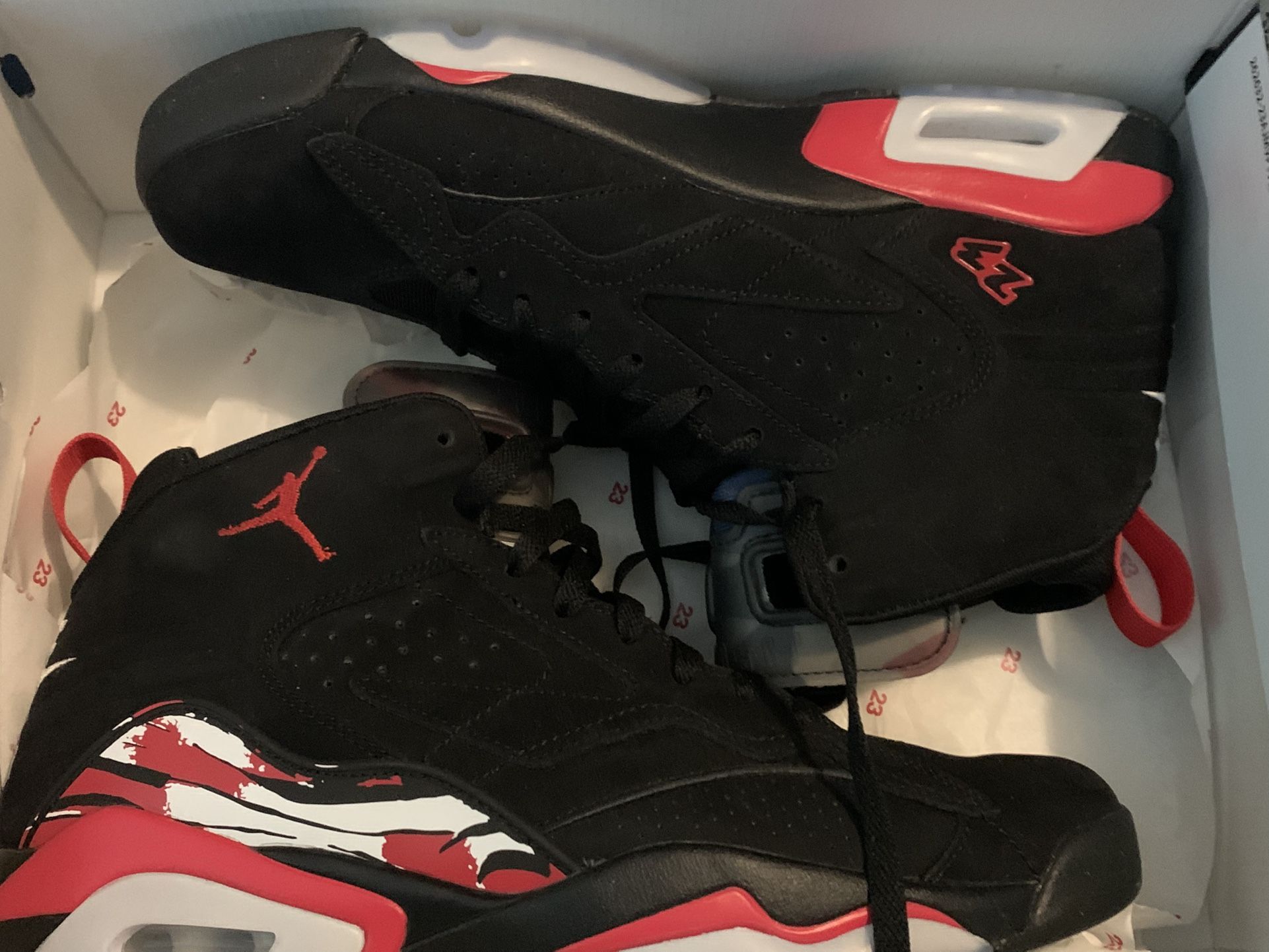 NEW IN THE BOX JORDAN  MVP 10.5 