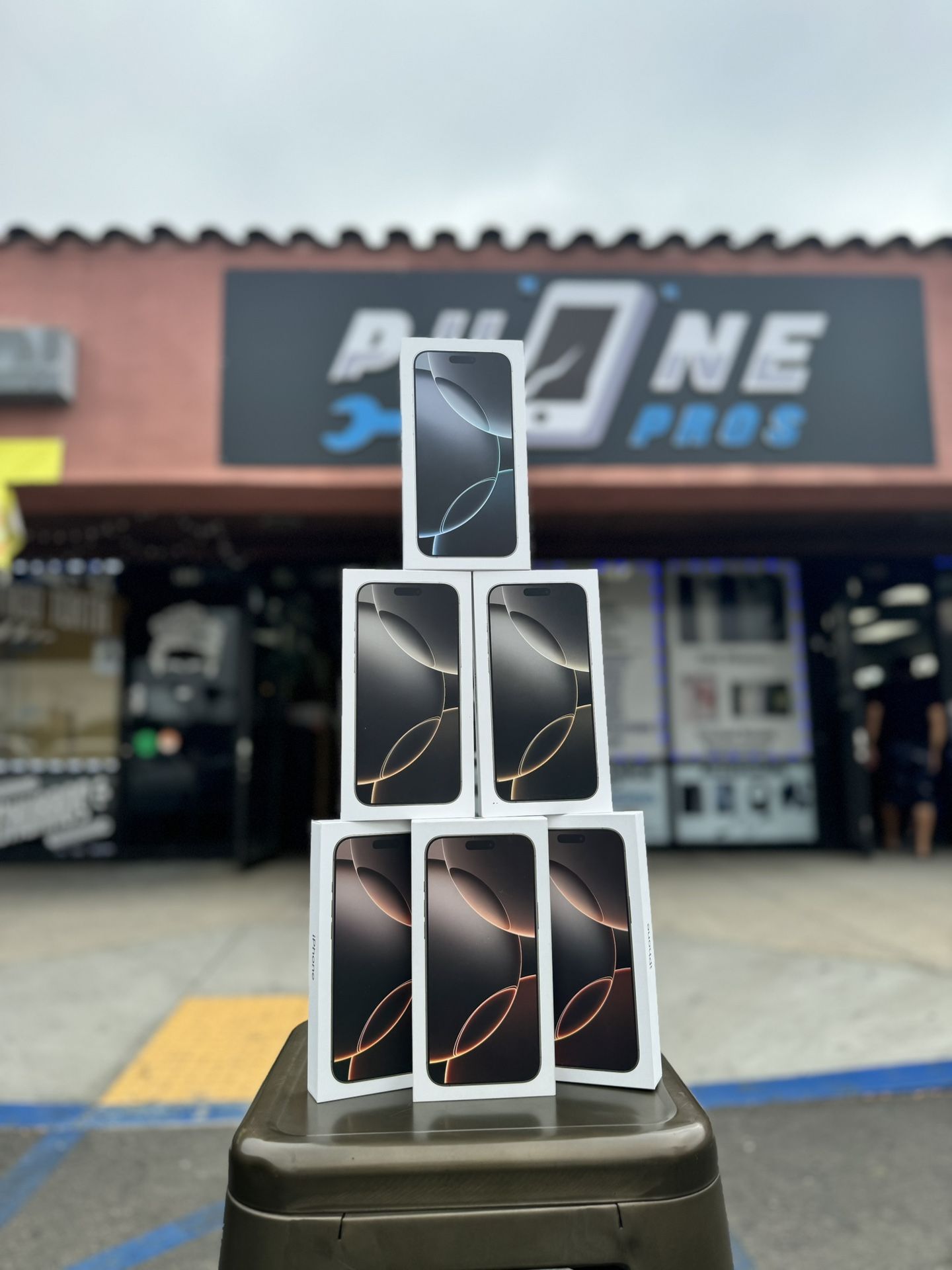 iPhone 16 Promax Unlocked Available