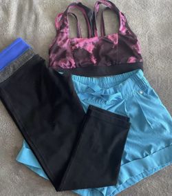 Lululemon Size 4 Women’s Athletic Clothes