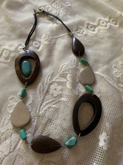 Wood and turquoise necklace
