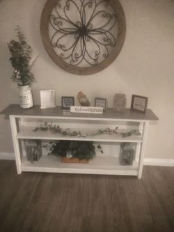Farmhouse entry table