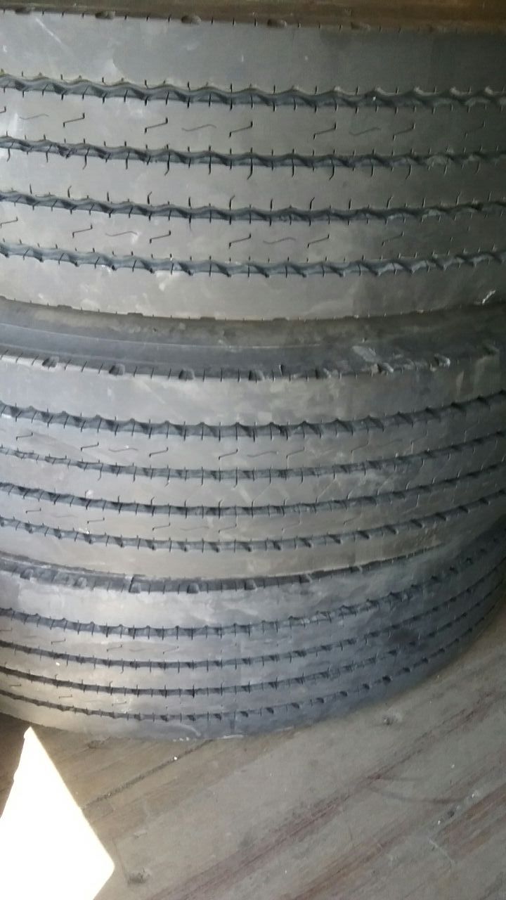 MOTOR HOME TIRES FOR SALE 6-Good Used Tires 245-75-22.5 Sumitomo