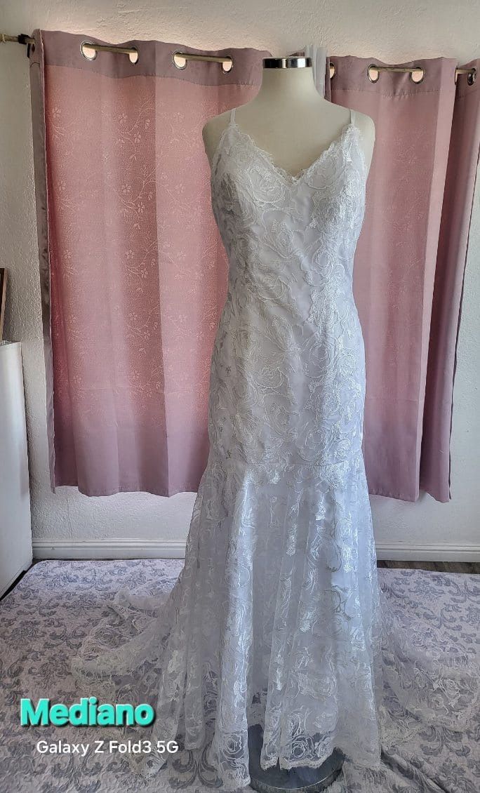 Vestidos De Novia Y De Fiesta