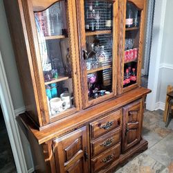 China cabinet 