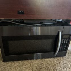Samsung Full Size Under Counter Microwave 