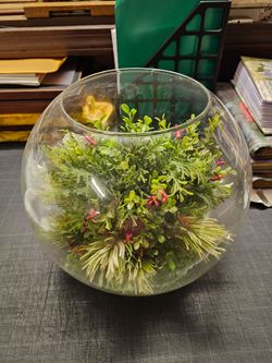 Good condition holiday decoration.