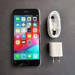 iPhone 6 - UNLOCKED - Like New  