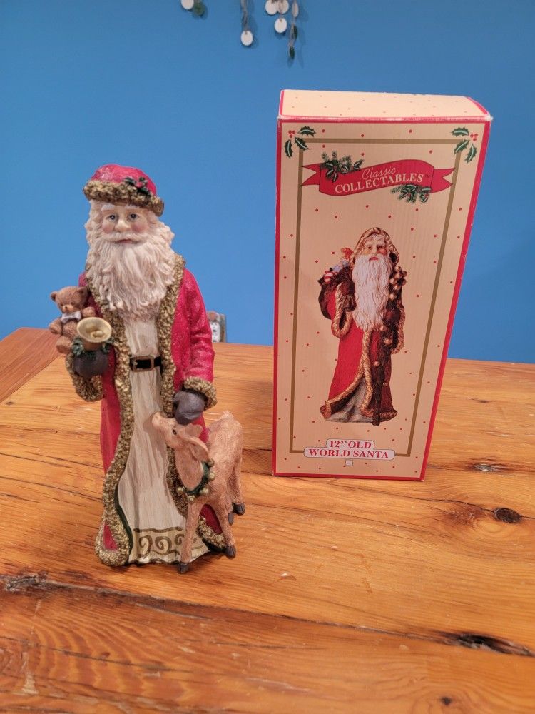 12" Detailed St Nicolaus/Santa Statue