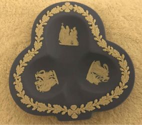 Wedgwood Blue Jasperware Spade Pin / Trinket / Ash Tray