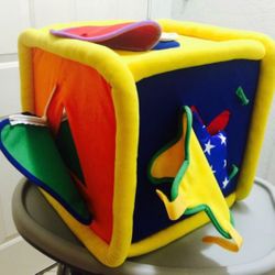 Educational Toy Neurosmith Plush Jumbo Activity Learning Cube