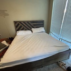 King sized Platform bed Frame And Bunkie boards