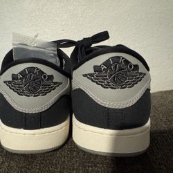 Aiko shadow men’s size 10