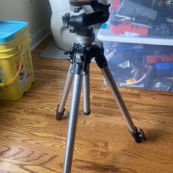 Bogen Manfrotto Professional Tripod