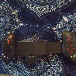 Ipega  Bluetooth  Remote Control For Smartphones And Tablets 